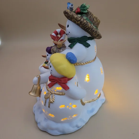 Retired Partylite P7702 Snowbell Snowman Family Ceramic Tealight Holder NWOB - Picture 4 of 8